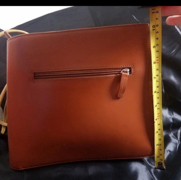 Cleo & Patek Zig Zag Bi Contrast Leather Bag - Picture 4 of 8